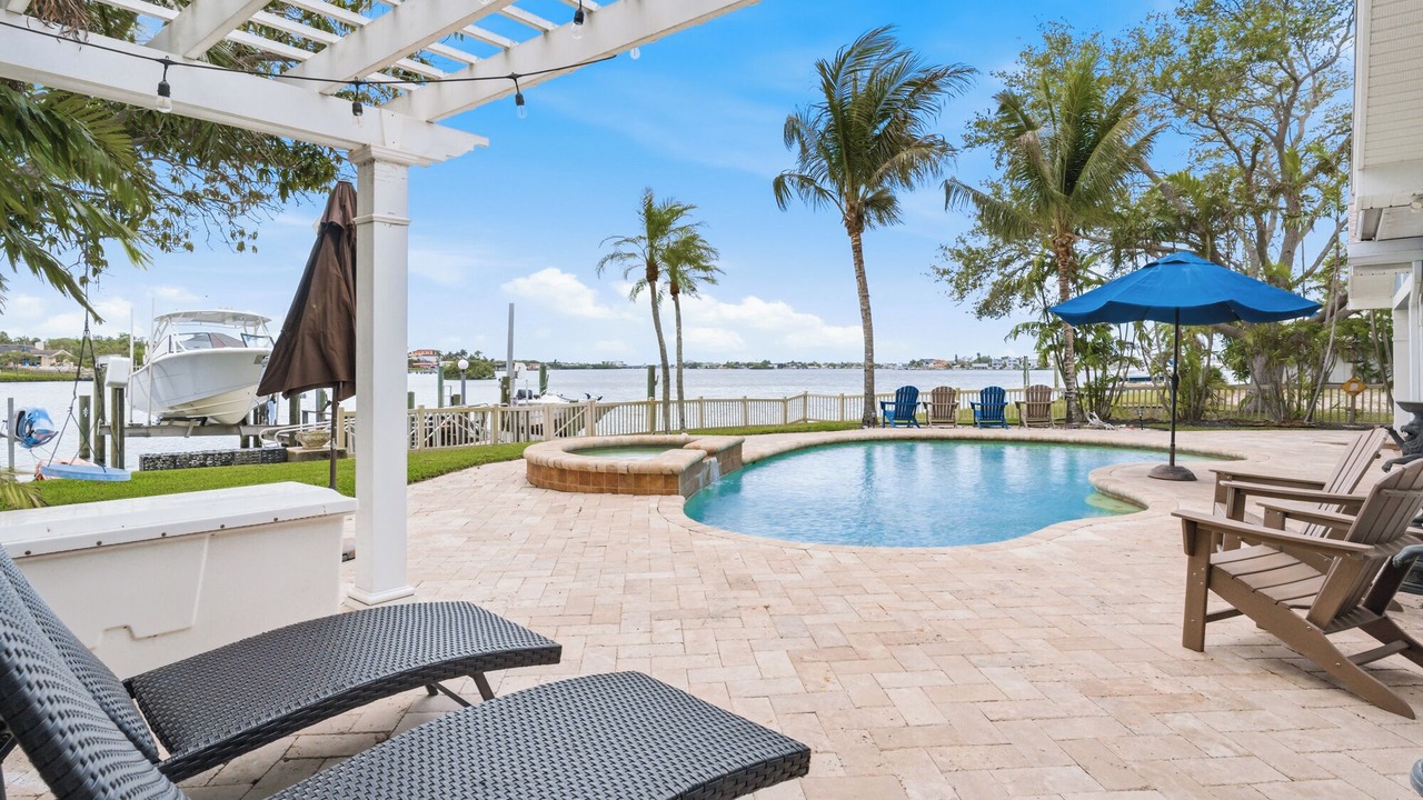 Photo of Outdoor in Harbor Hills