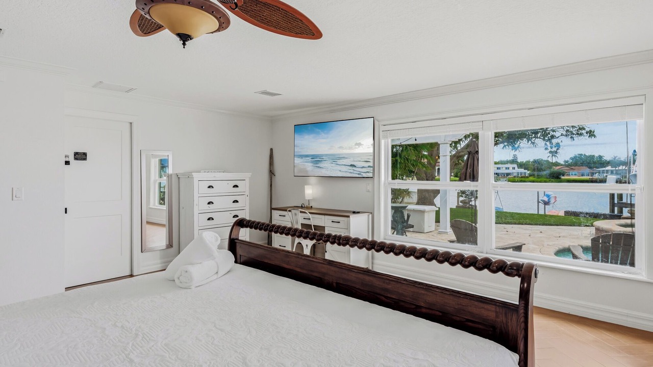 Photo of Bedroom in Harbor Hills