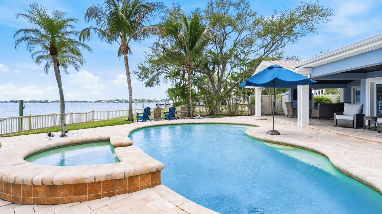 Photo of Outdoor in Harbor Hills