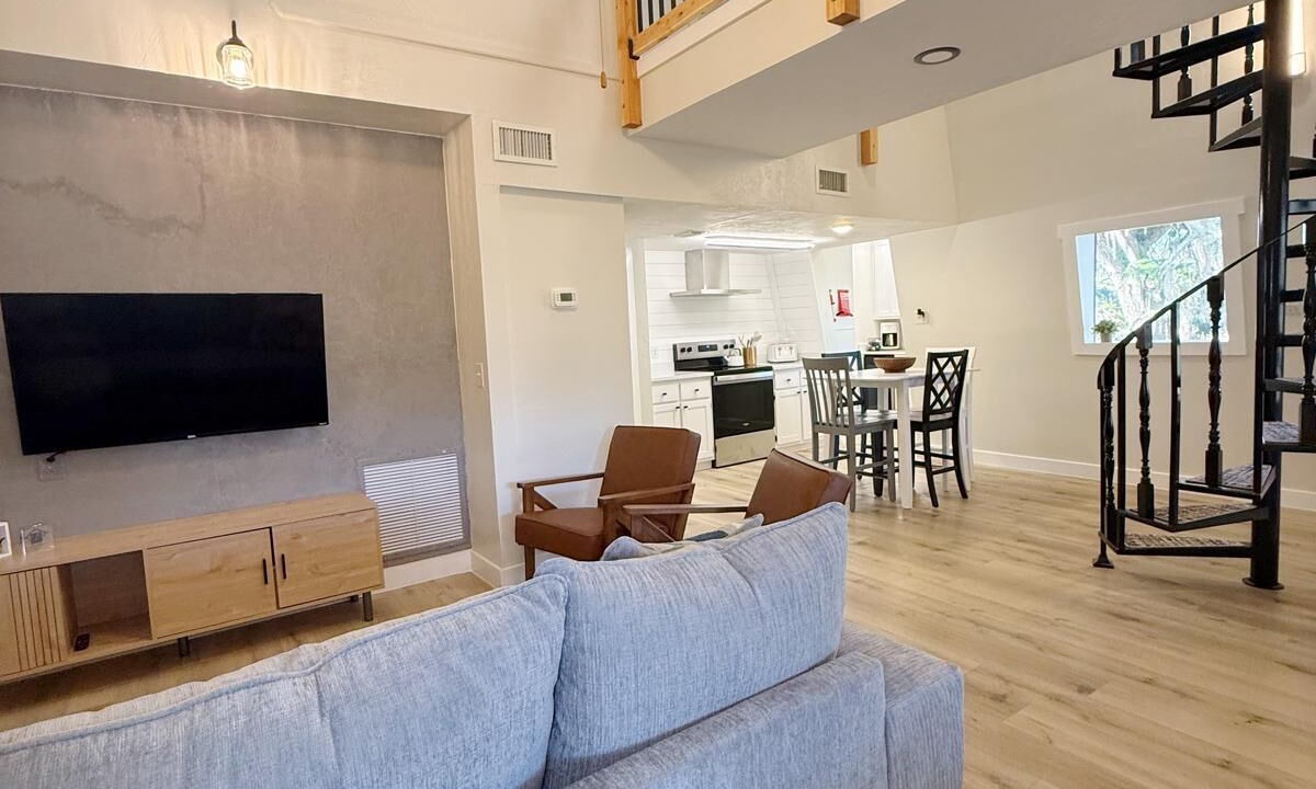 Photo of Livingroom in Branford