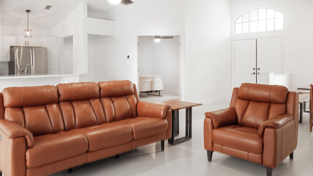 Photo of Livingroom in Brooksville