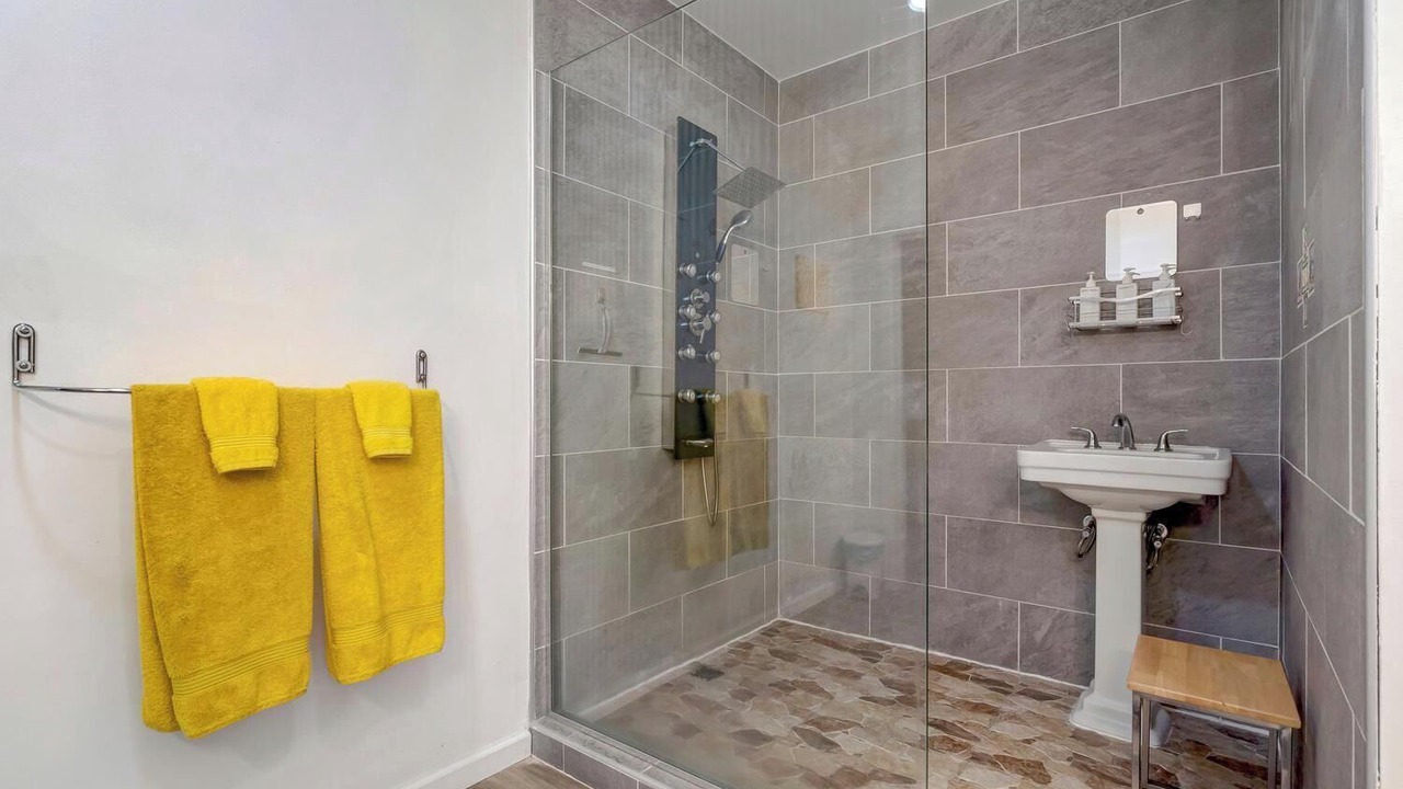 Photo of Bathroom in Green Cove Springs