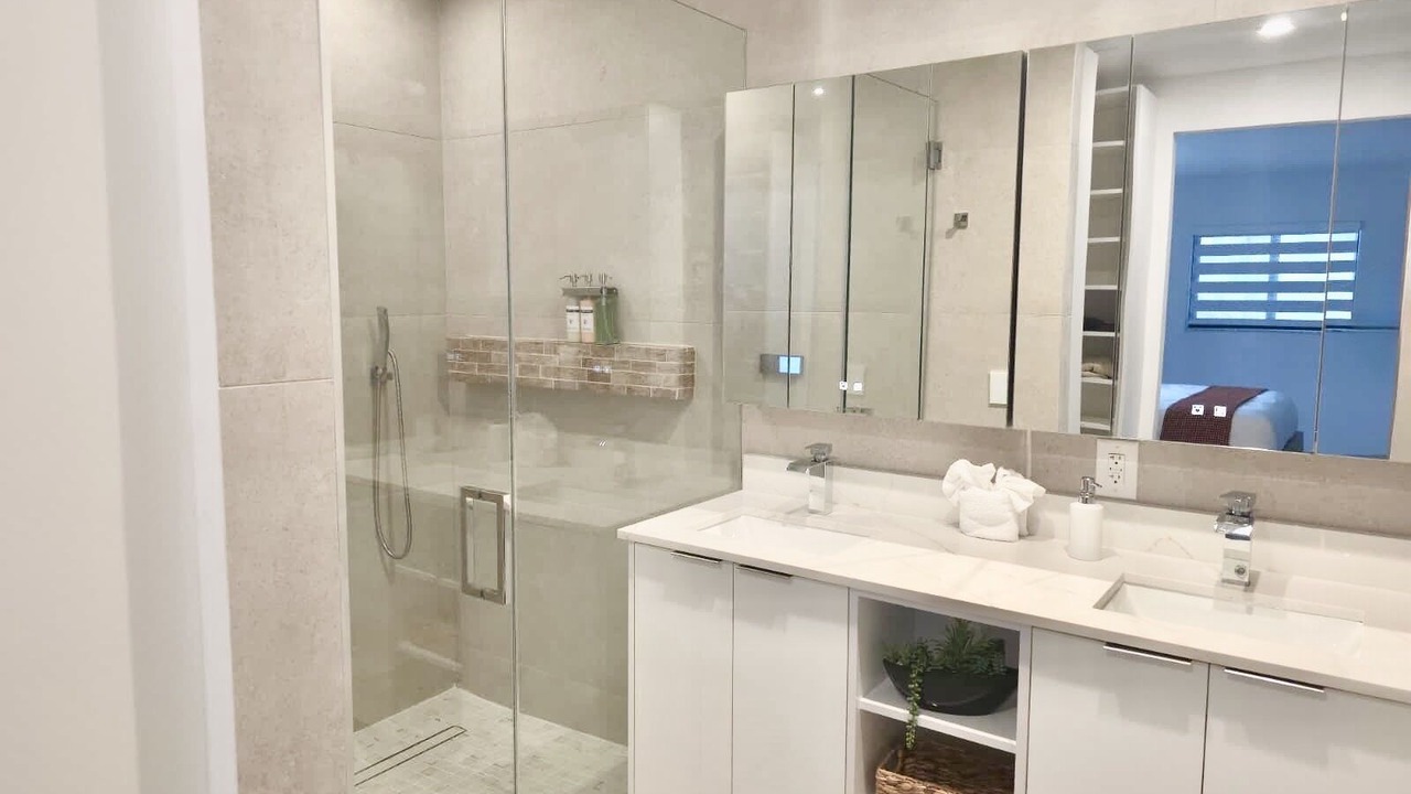 Photo of Bathroom in Coral Springs