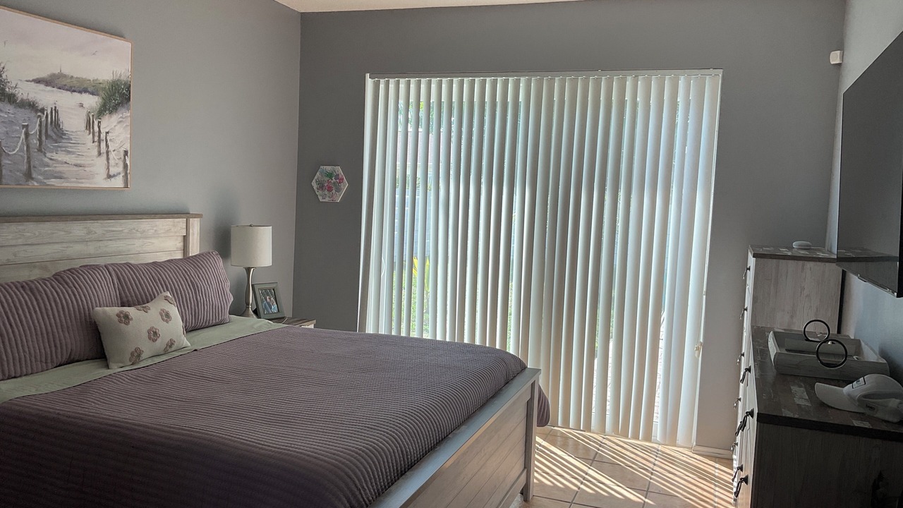 Photo of Bedroom in Regency Oaks
