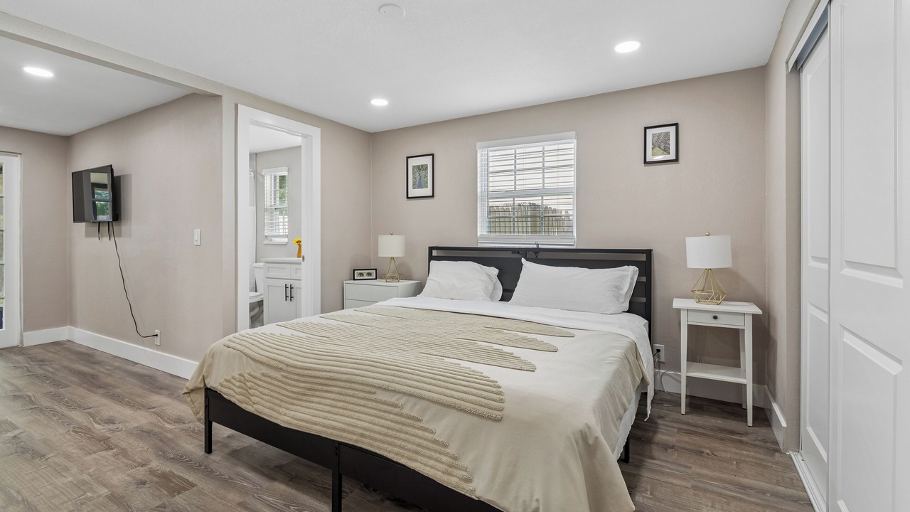Photo of Bedroom in Beach Park
