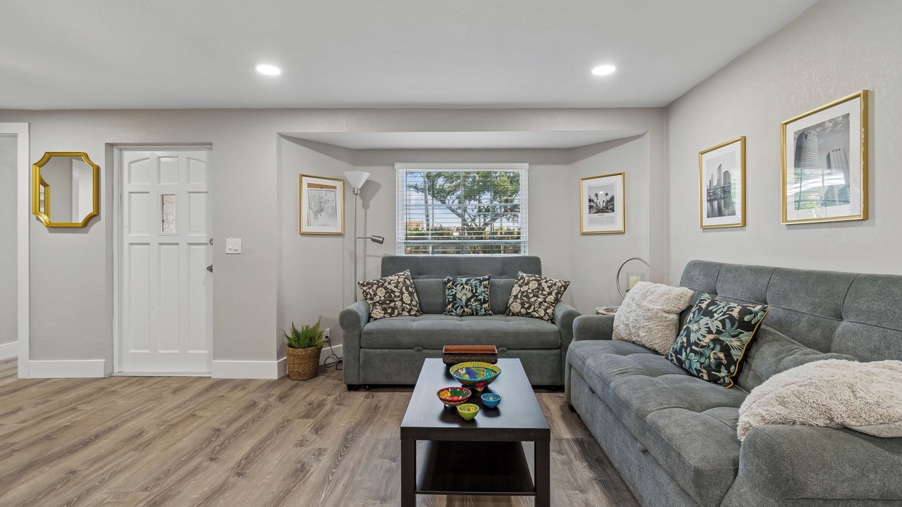 Photo of Livingroom in Beach Park