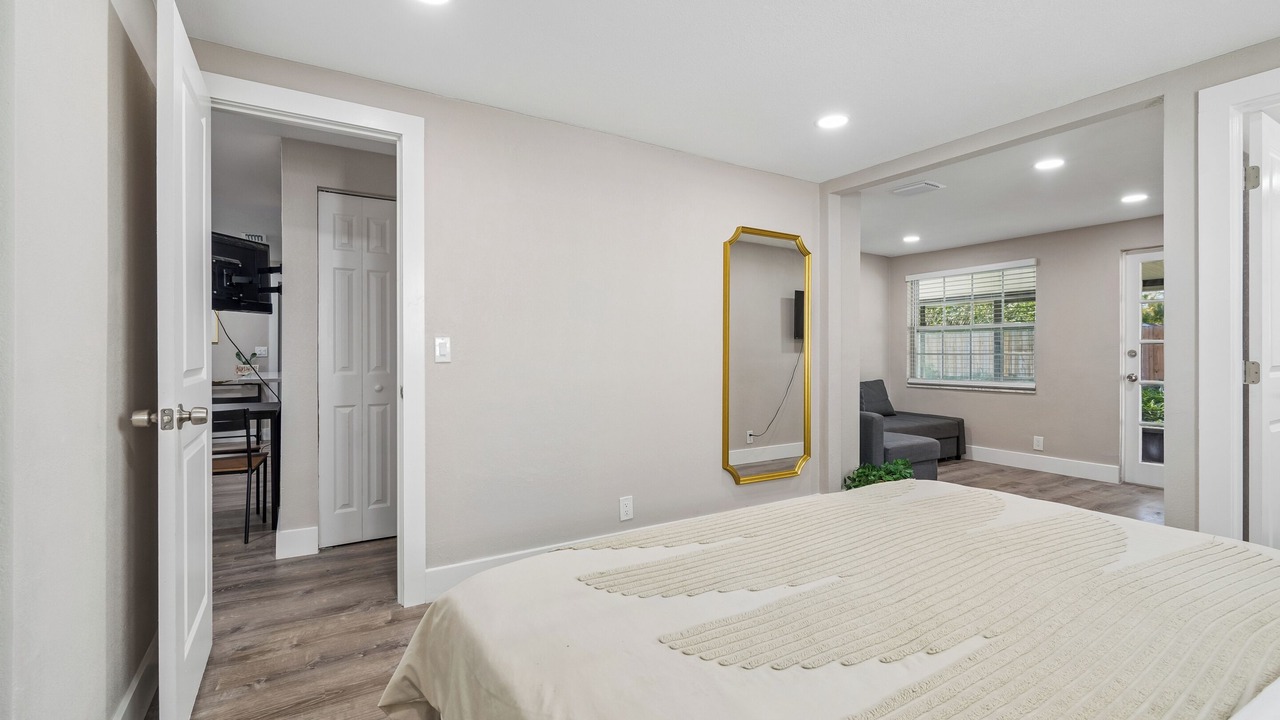 Photo of Bedroom in Beach Park