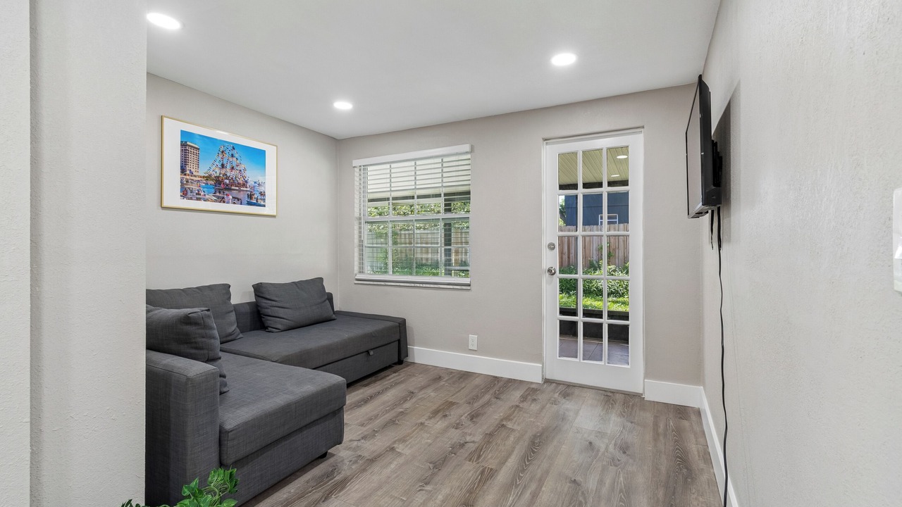 Photo of Livingroom in Beach Park
