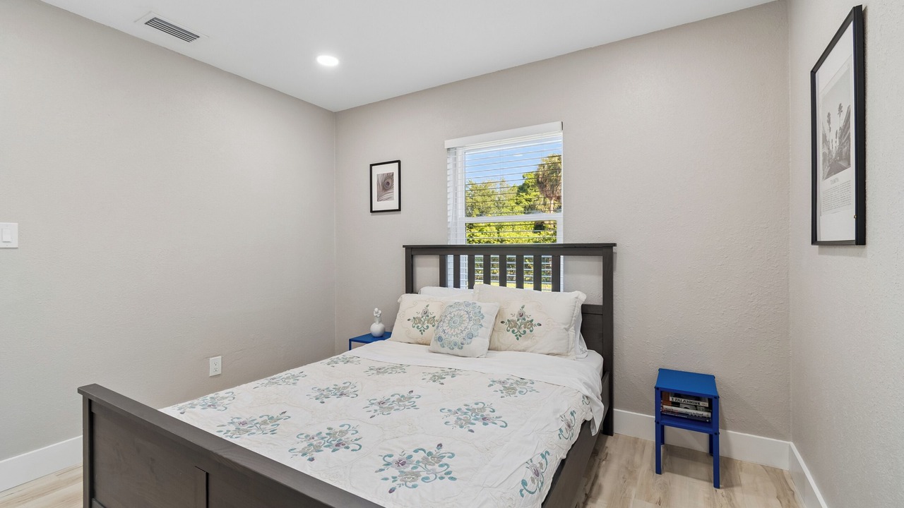 Photo of Bedroom in Beach Park