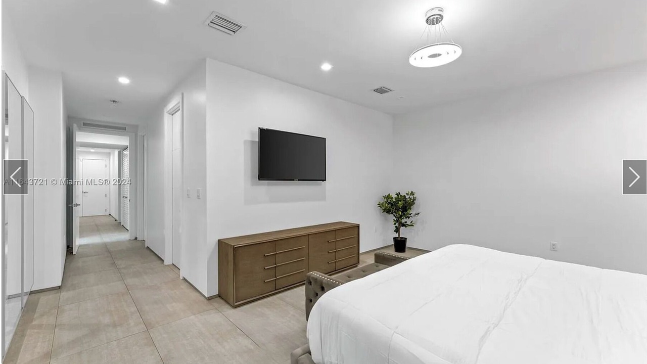 Photo of Bedroom in The Roads