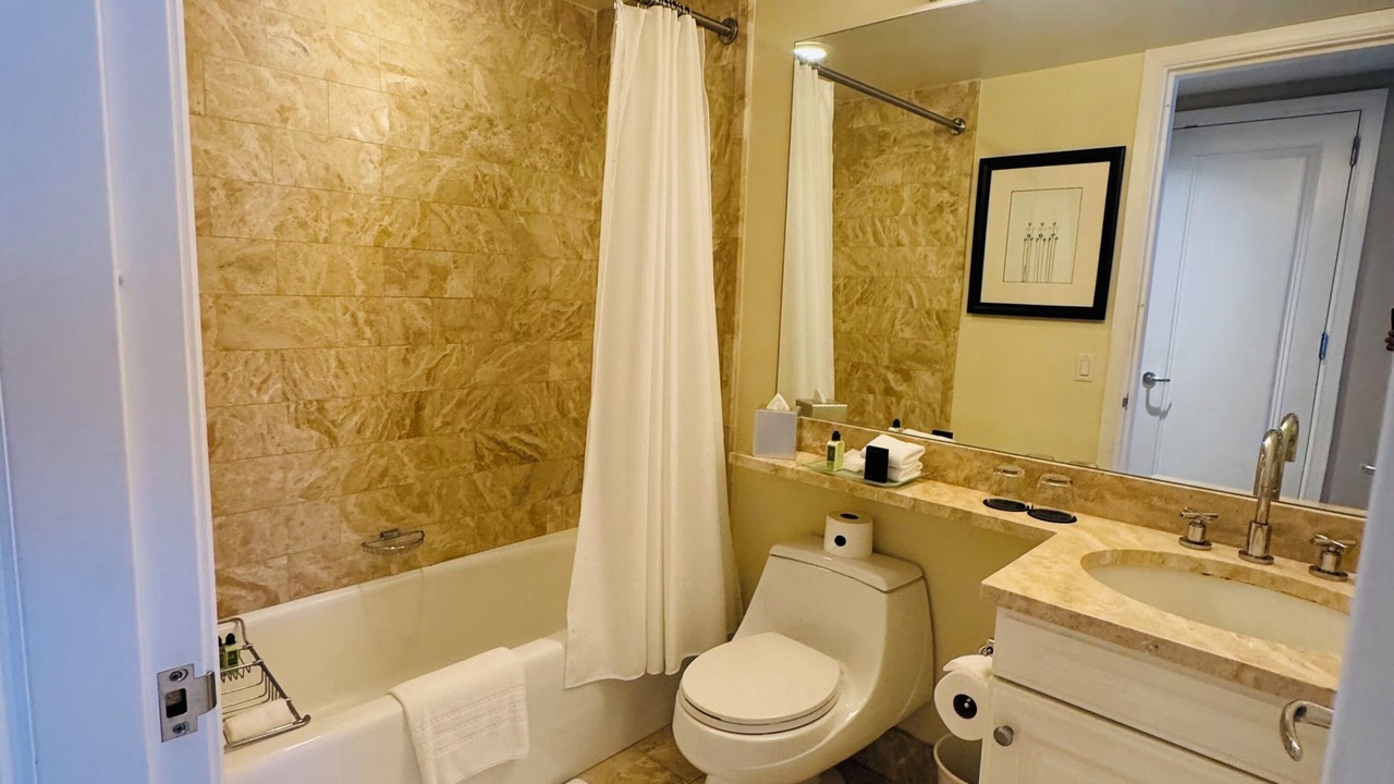 Photo of Bathroom in Brickell