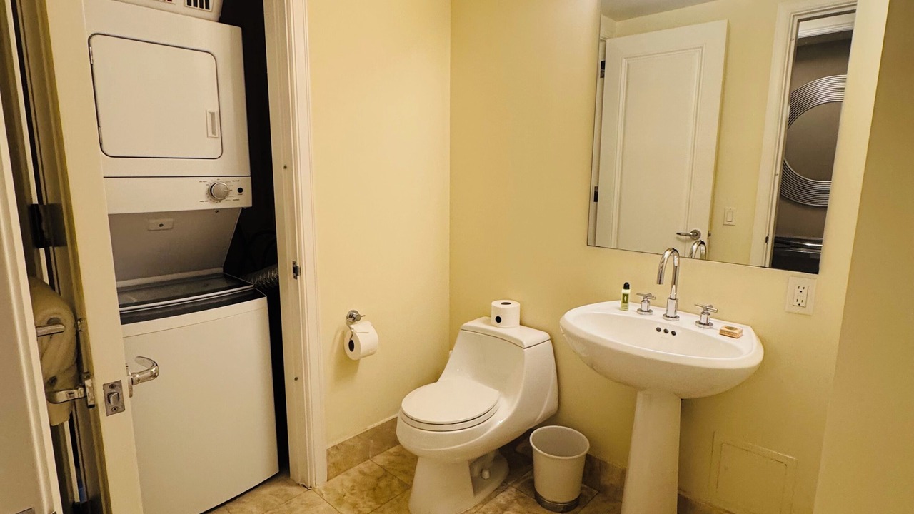 Photo of Bathroom in Brickell