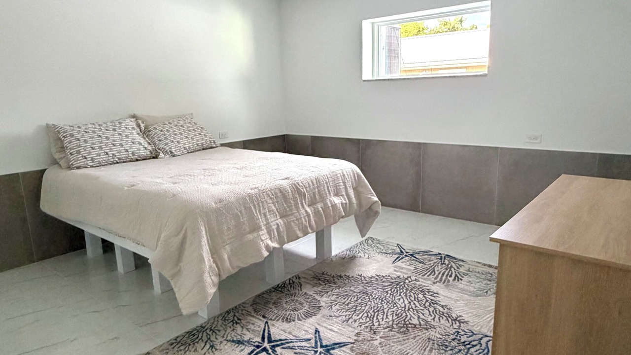 Photo of Bedroom in Dixie Shores