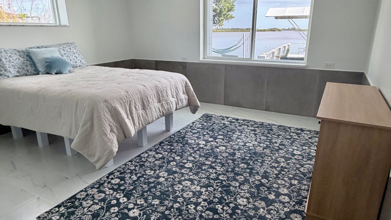 Photo of Bedroom in Dixie Shores
