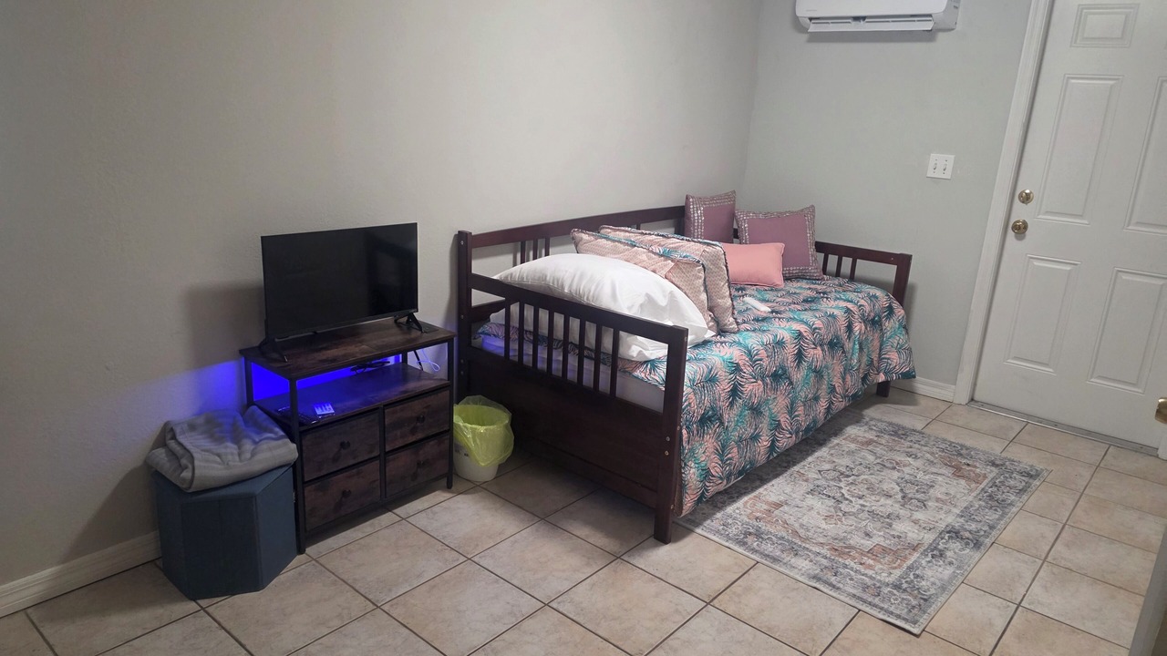 Photo of Bedroom in Holiday Gardens