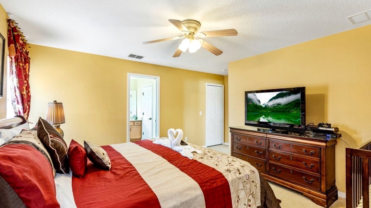 Photo of Bedroom in Watersong