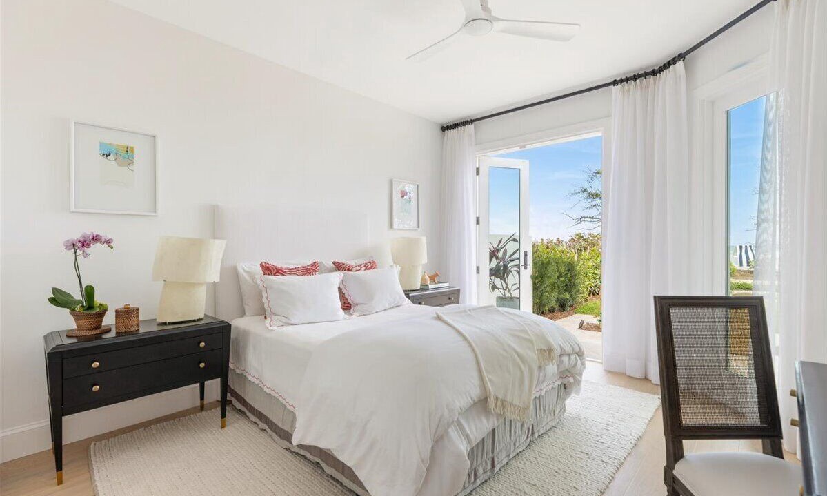 Photo of Bedroom in Indian River Shores