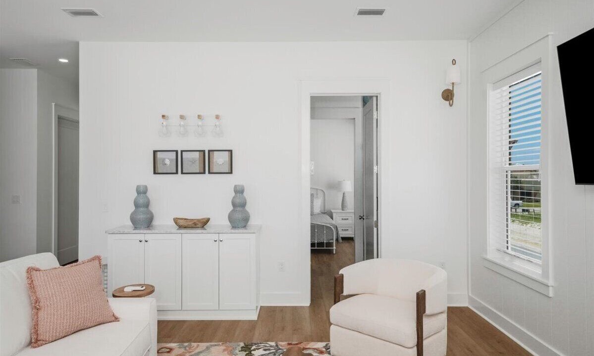 Photo of Livingroom in Mexico Beach