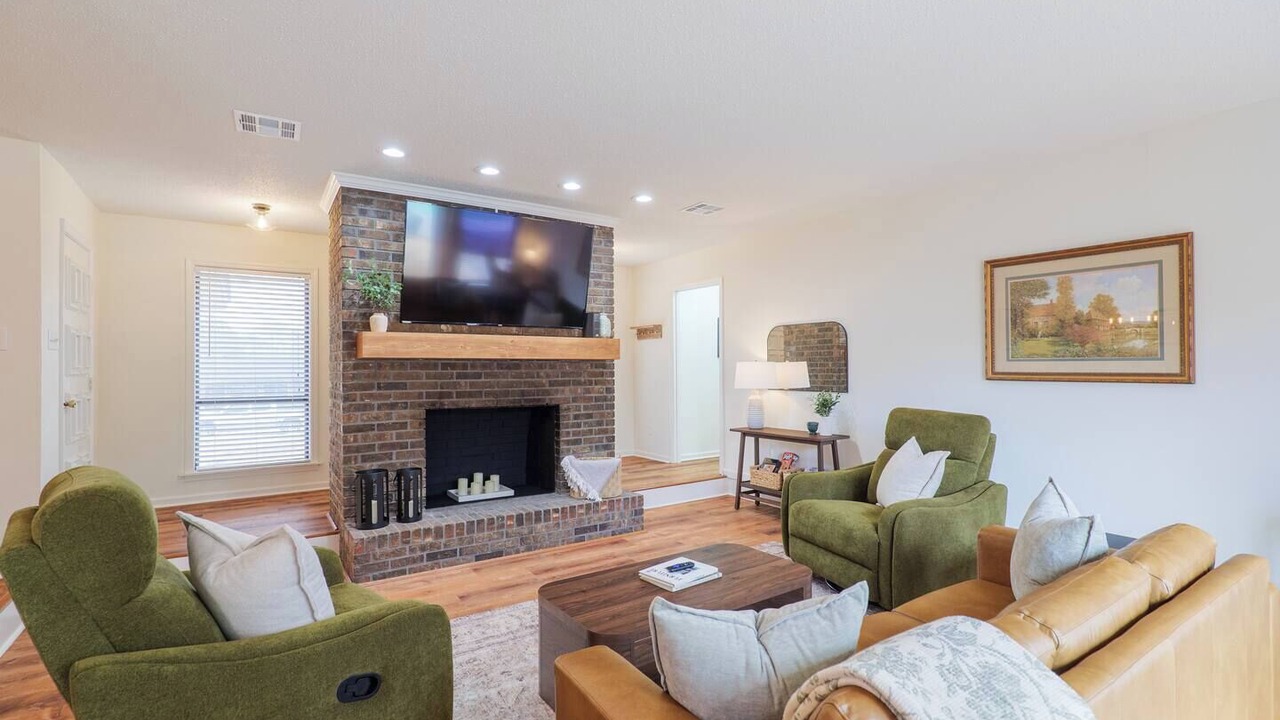 Photo of Livingroom in Valdosta