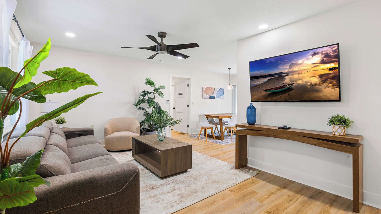 Photo of Livingroom in Ridge Manor