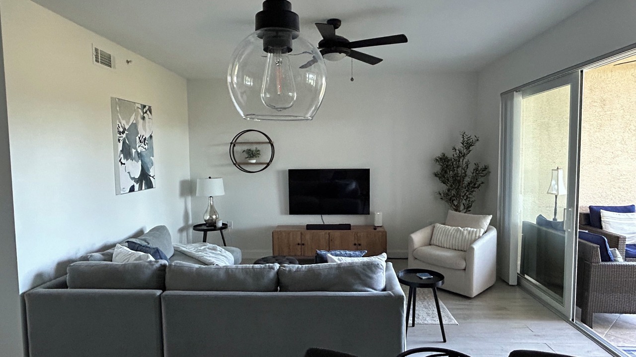 Photo of Livingroom in Stoneybrook