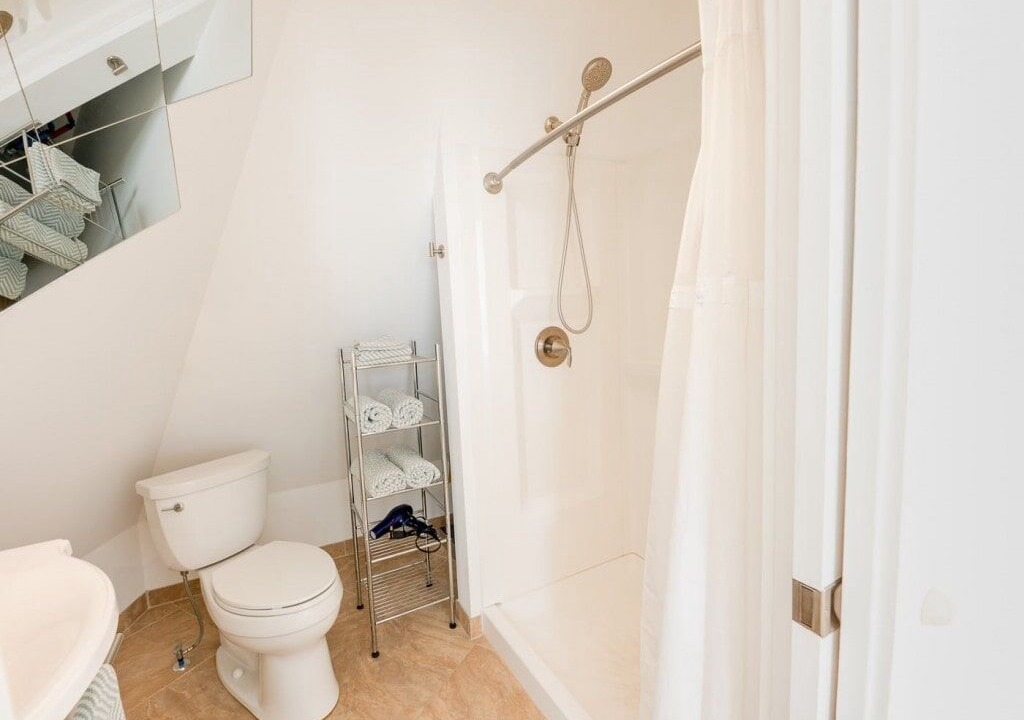 Photo of Bathroom in San Carlos Park