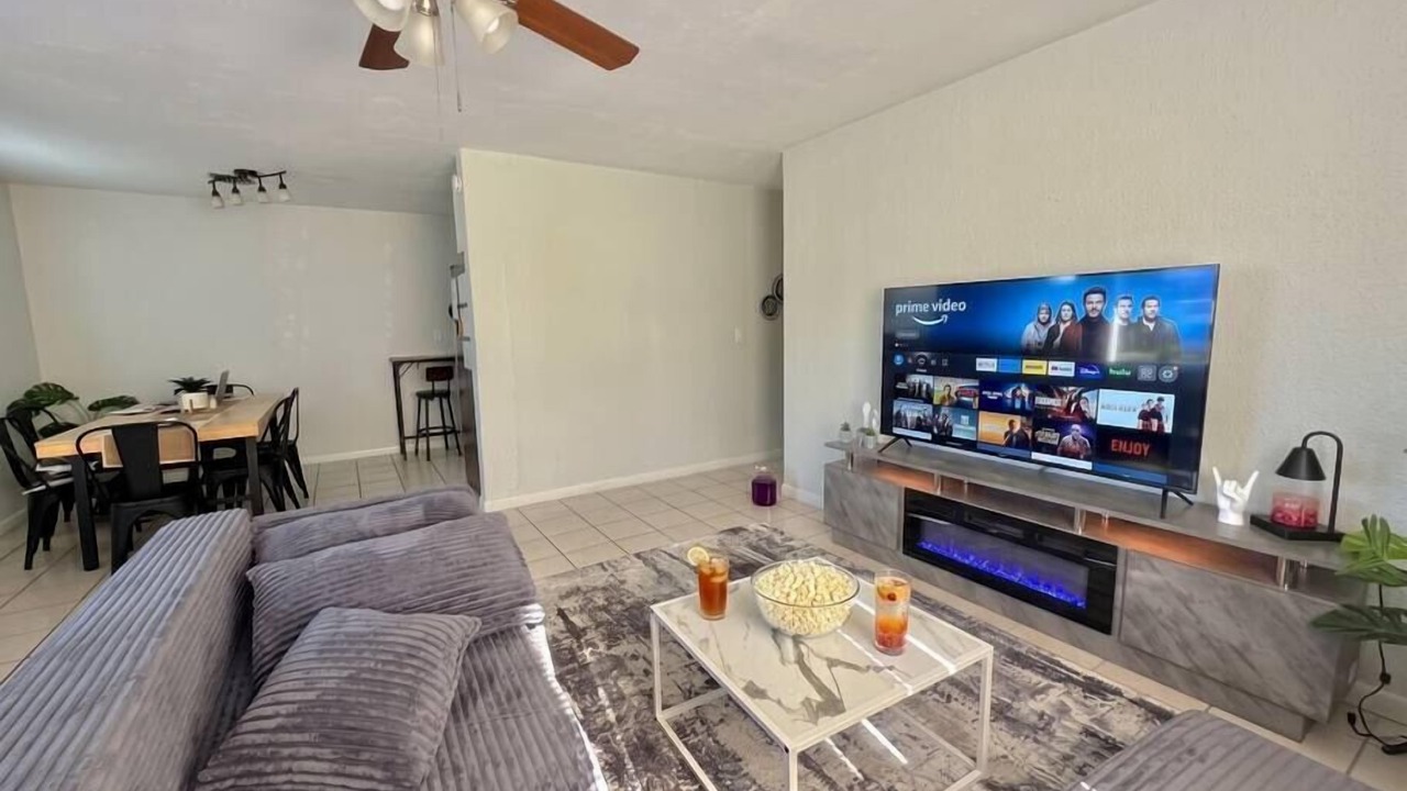 Photo of Livingroom in Miramar