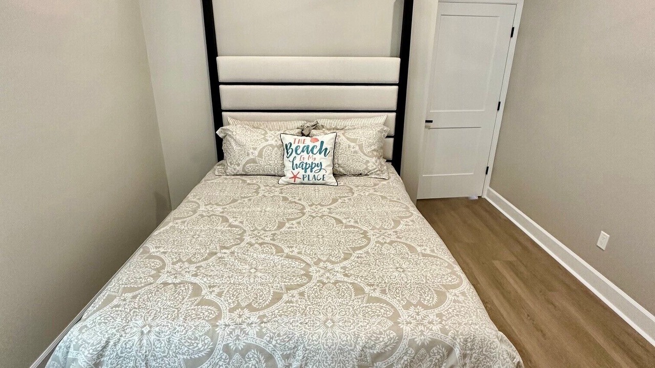 Photo of Bedroom in American Beach