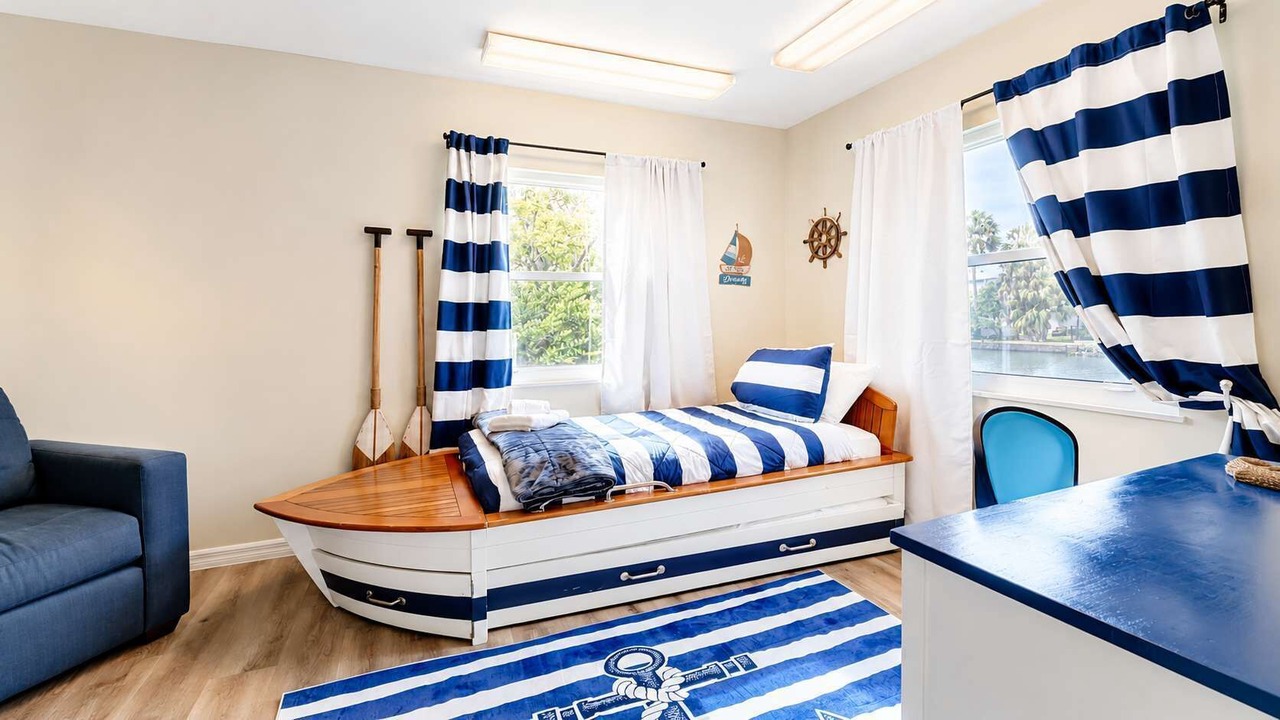 Photo of Bedroom in Dixie Shores