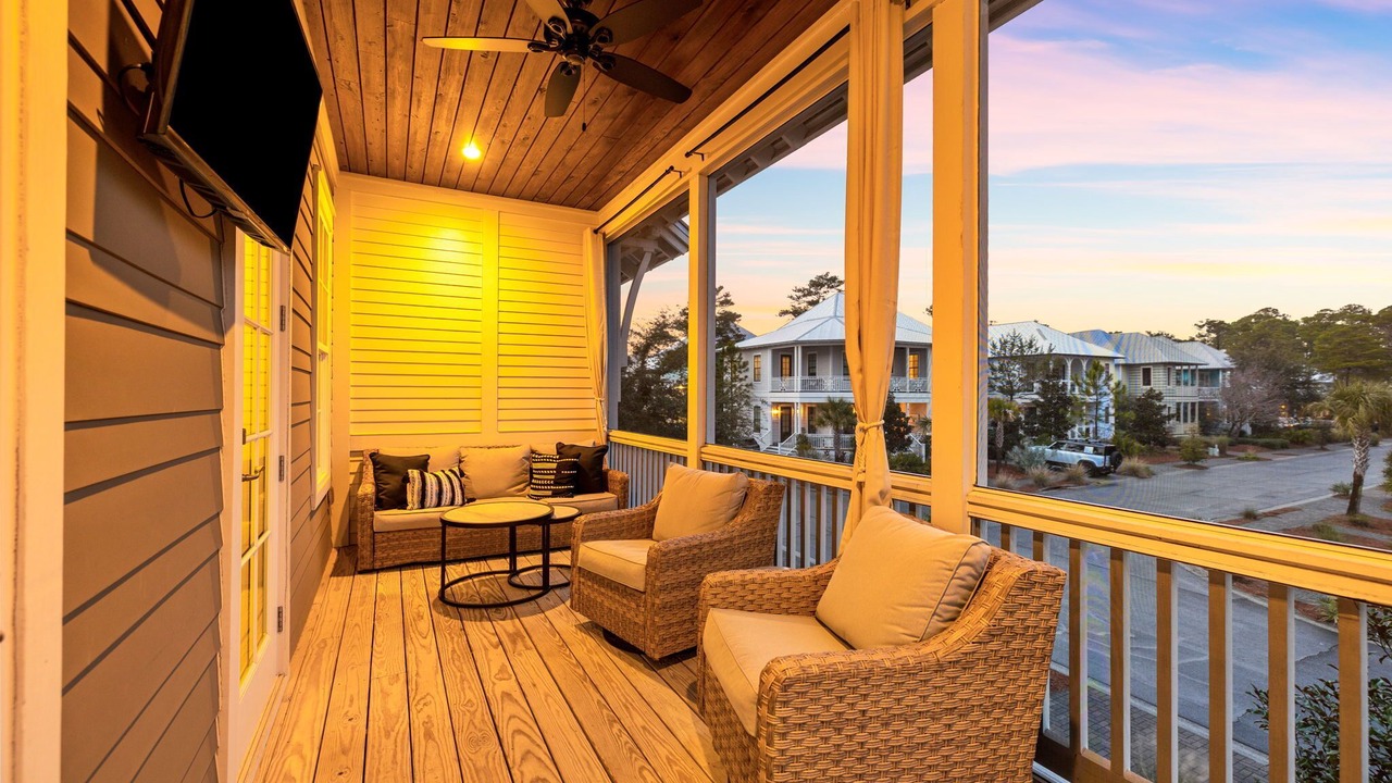 Photo of Livingroom in Lakeside at Blue Mountain Beach