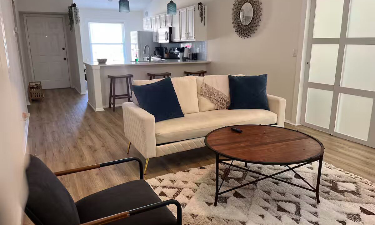 Photo of Livingroom in Southside