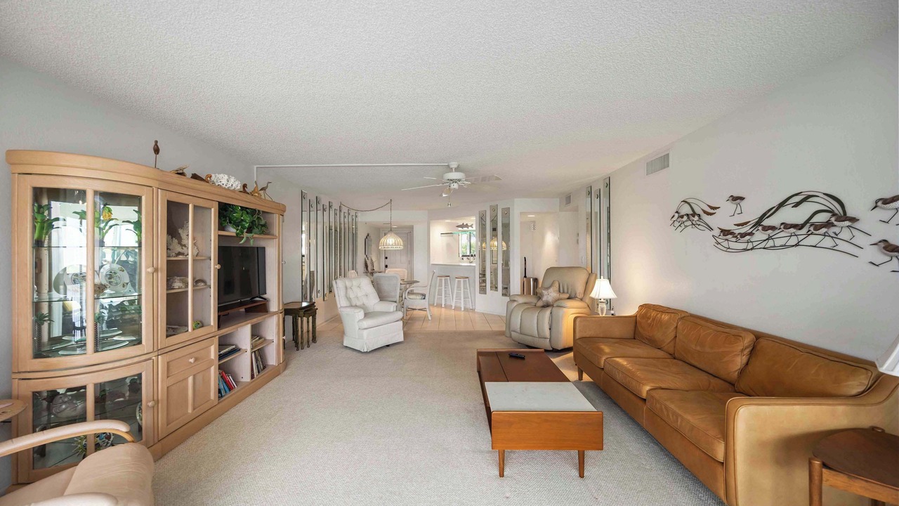 Photo of Livingroom in Burnt Store Marina