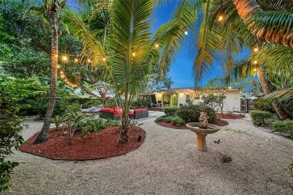 Photo of Patio Balcony in Biscayne Park
