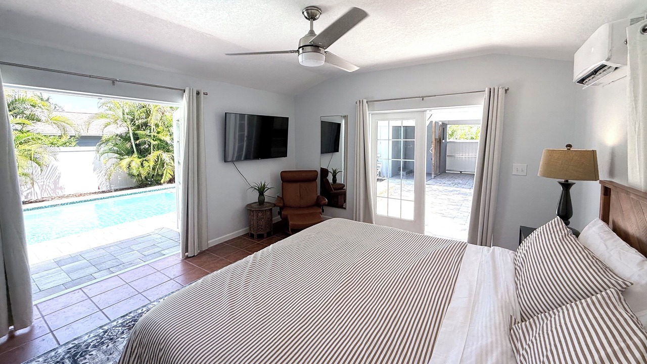 Photo of Bedroom in Historic Old Northeast