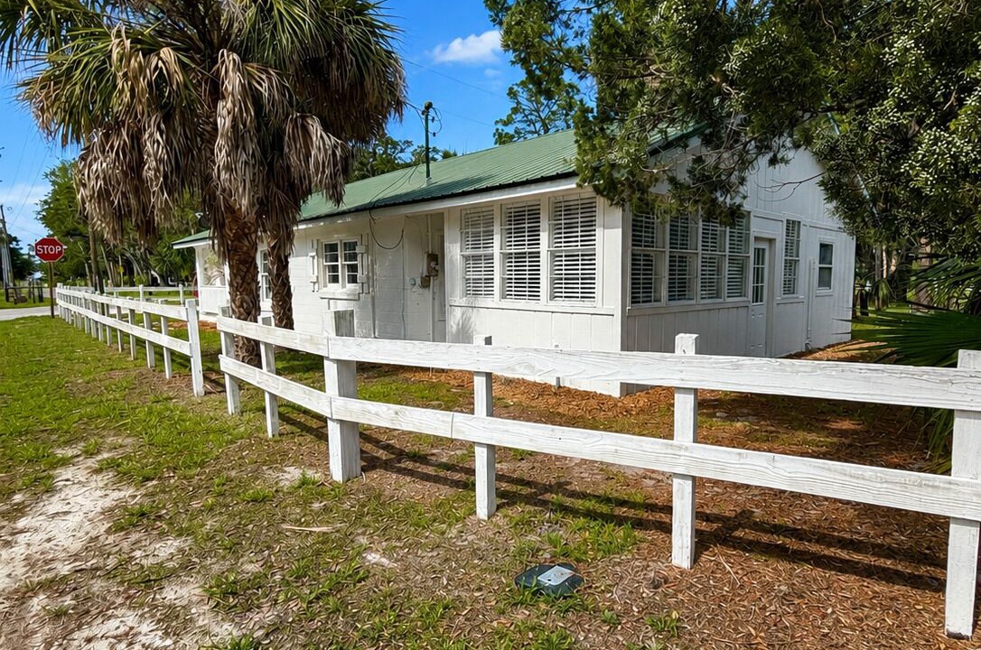 Photo of Outdoor in Suwannee