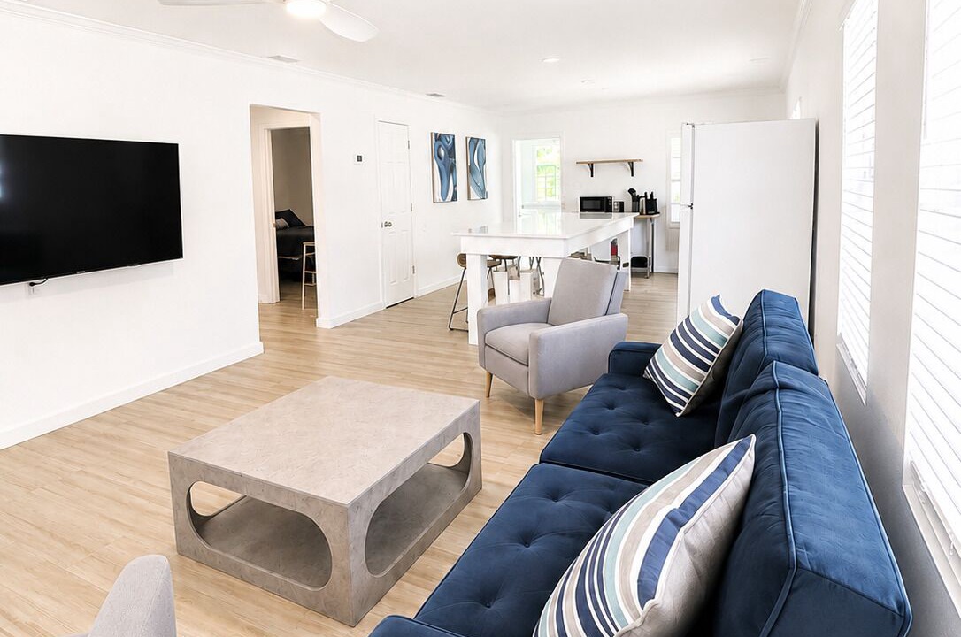 Photo of Livingroom in Suwannee
