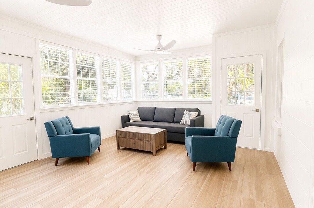 Photo of Livingroom in Suwannee