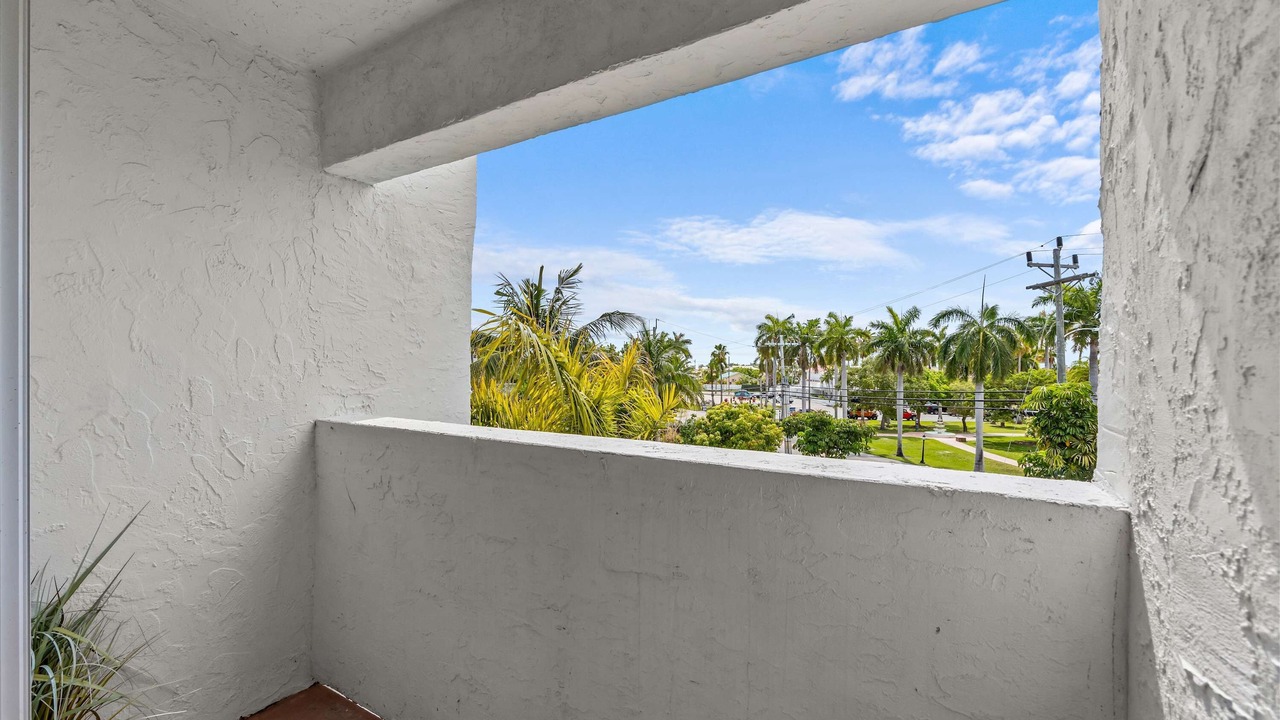 Photo of Patio Balcony in Key Colony Beach