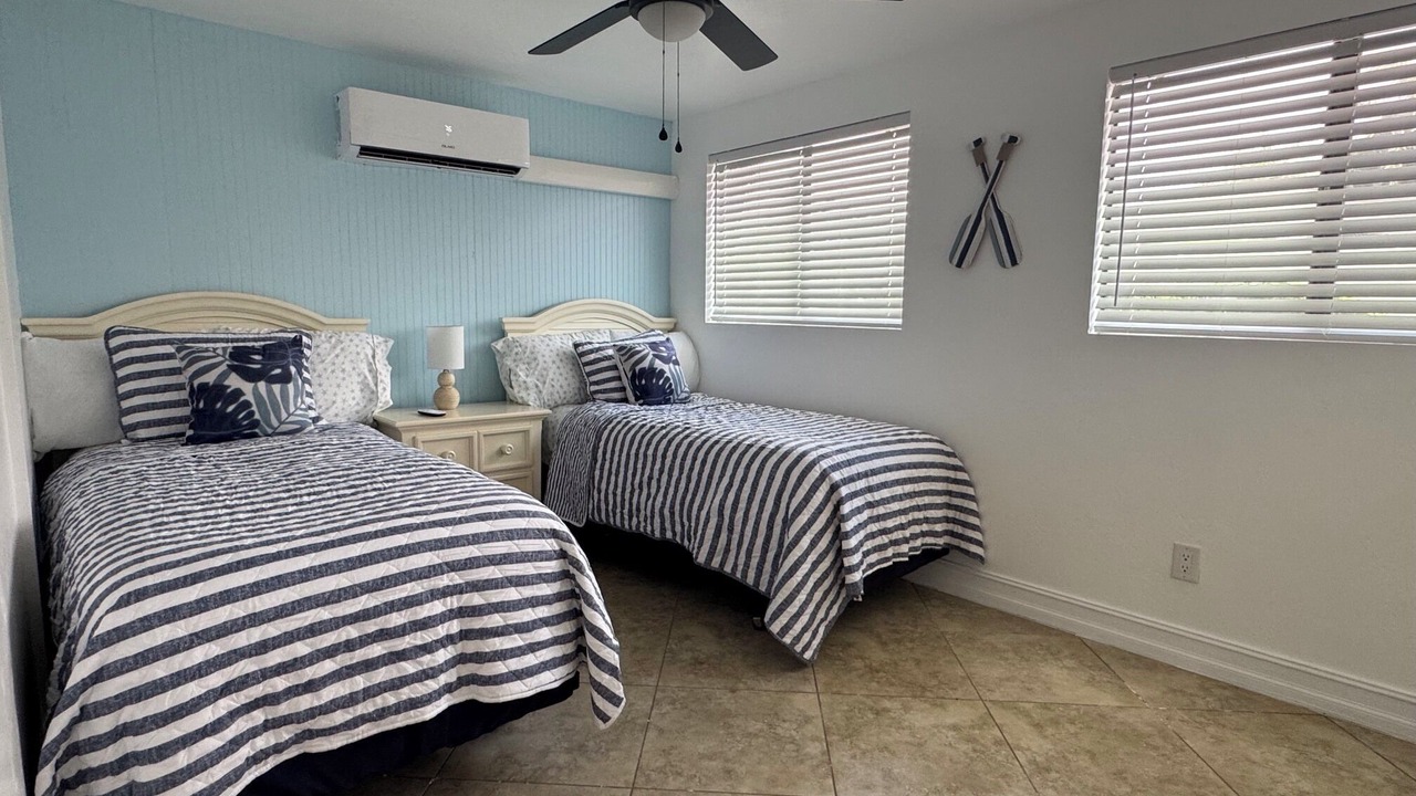 Photo of Bedroom in Cypress Lake