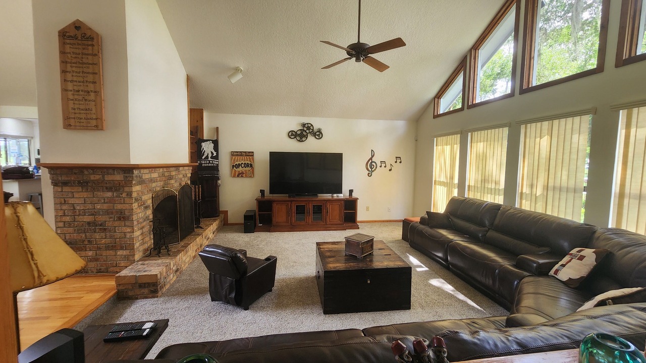 Photo of Livingroom in Lutz