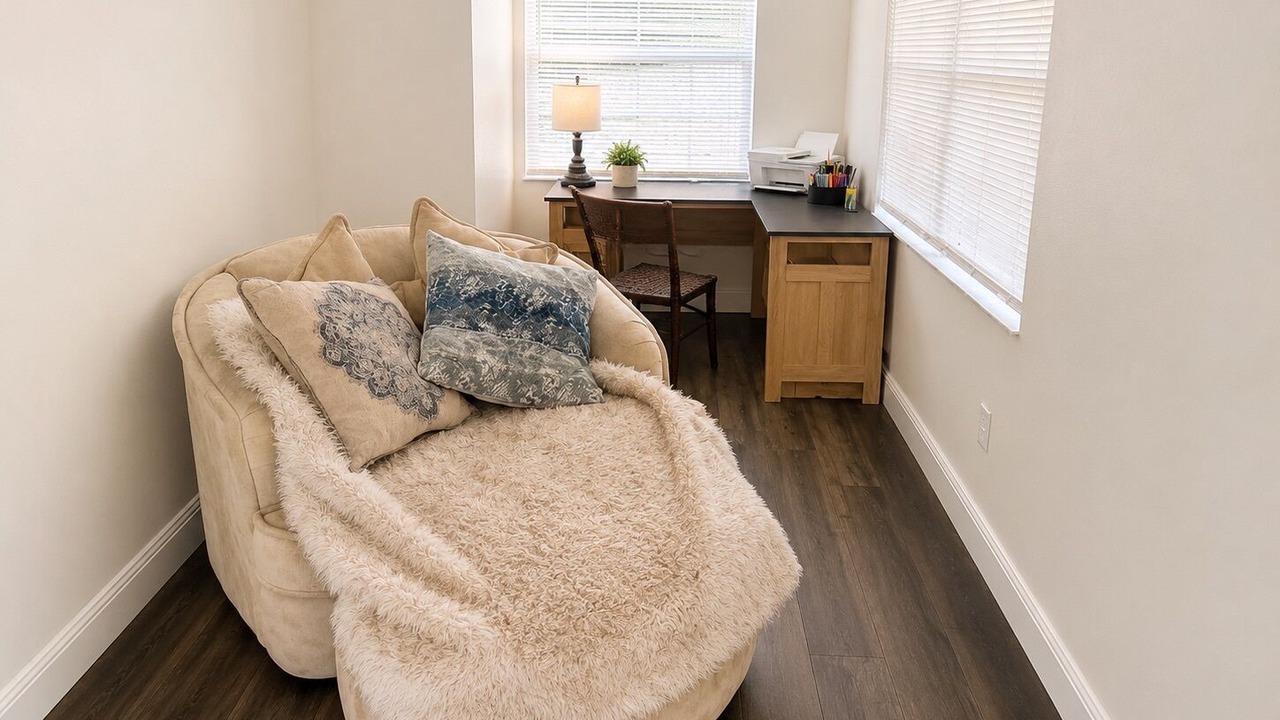 Photo of Livingroom in Mount Plymouth