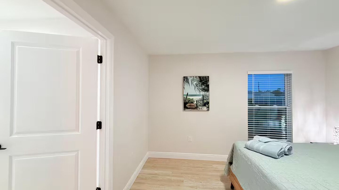 Photo of Bedroom in Englewood East