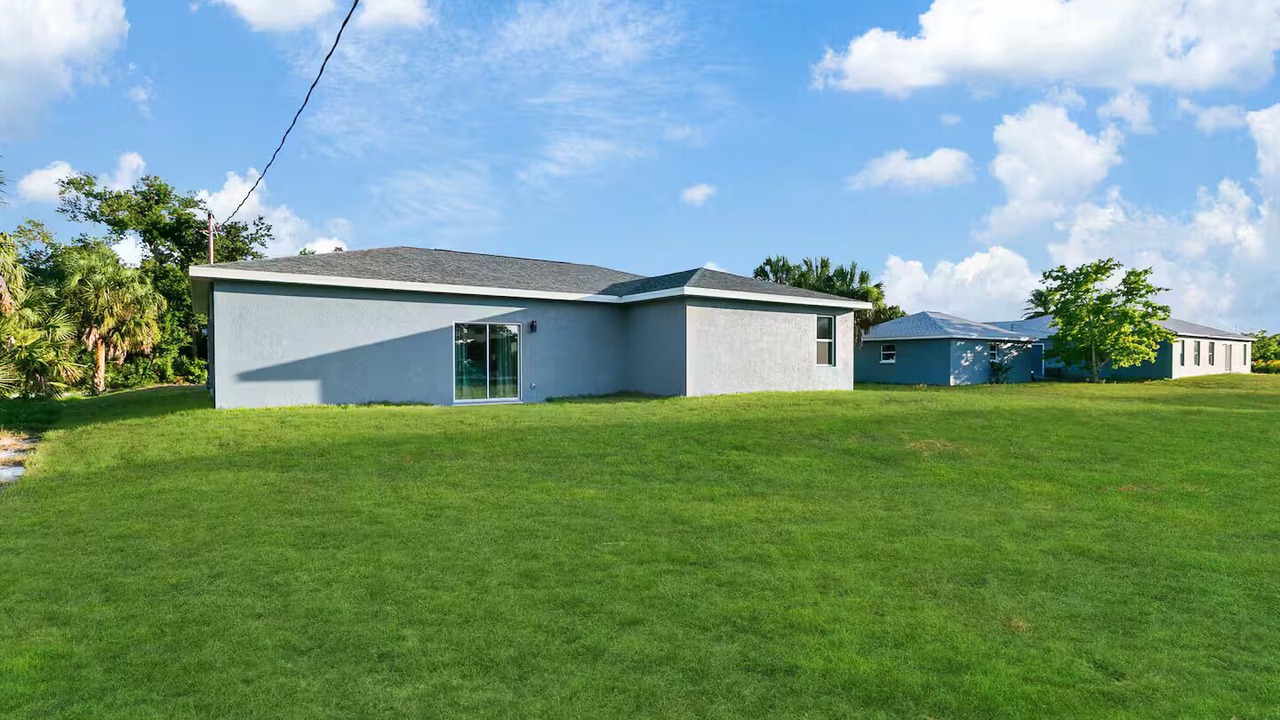 Photo of Outdoor in Englewood East