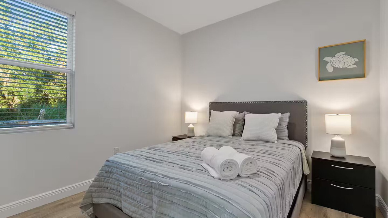 Photo of Bedroom in Englewood East