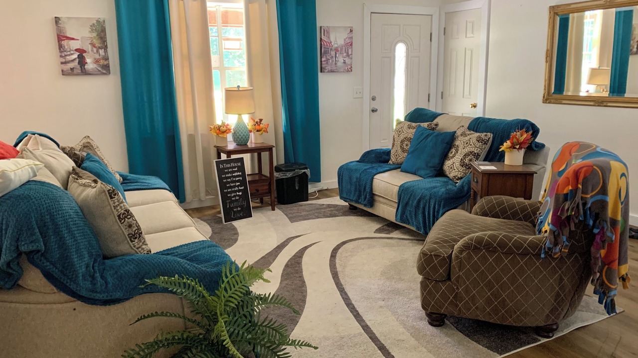 Photo of Livingroom in Blountstown