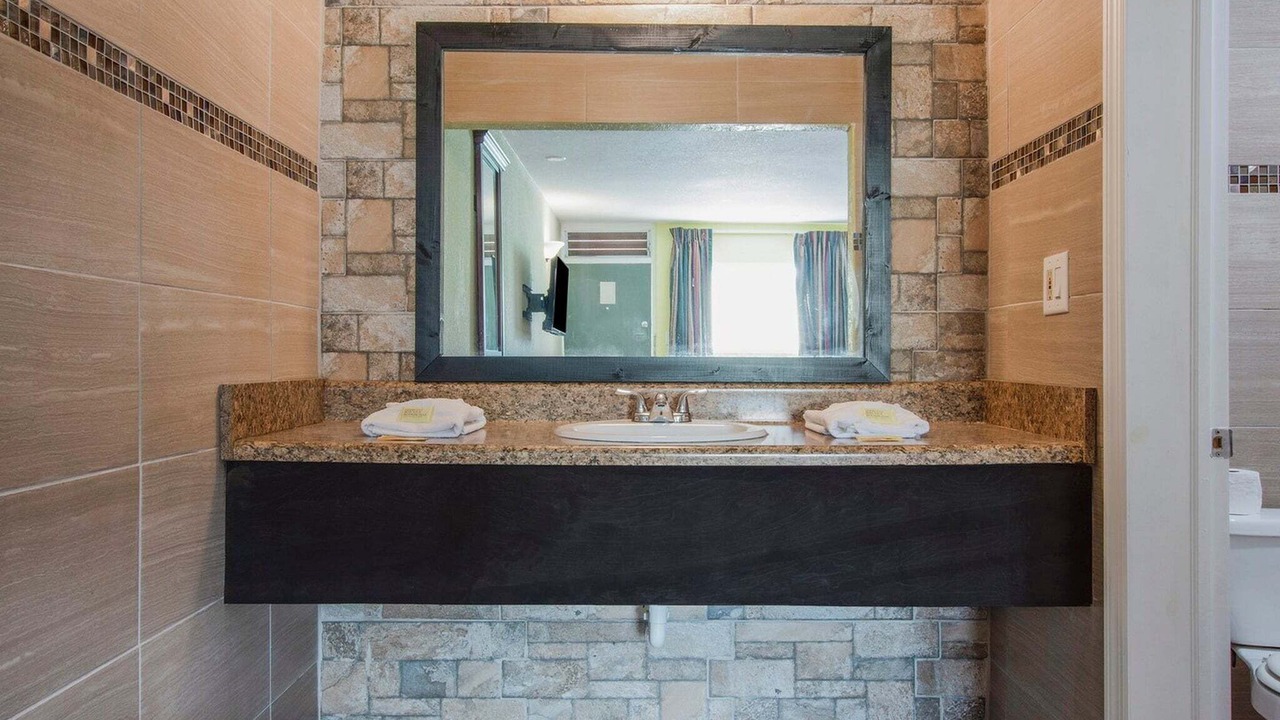 Photo of Bathroom in Bartow