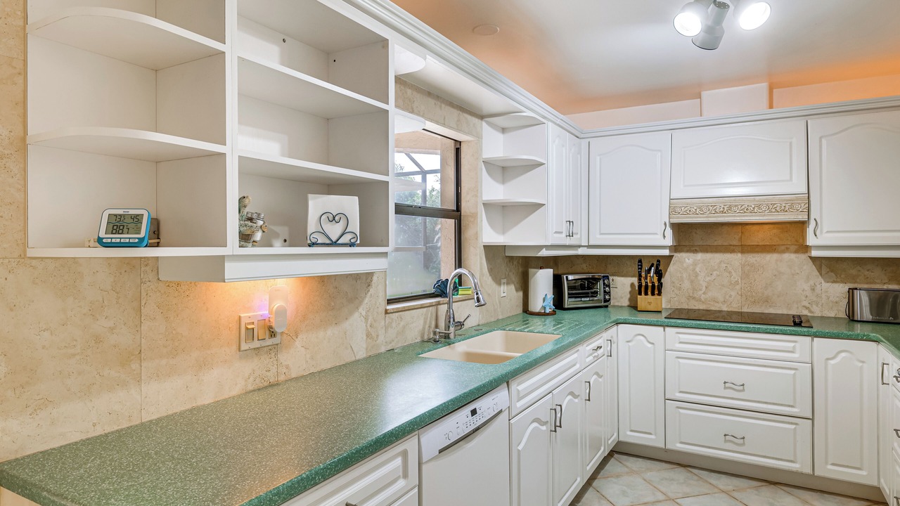 Photo of Kitchen in Lehigh Acres