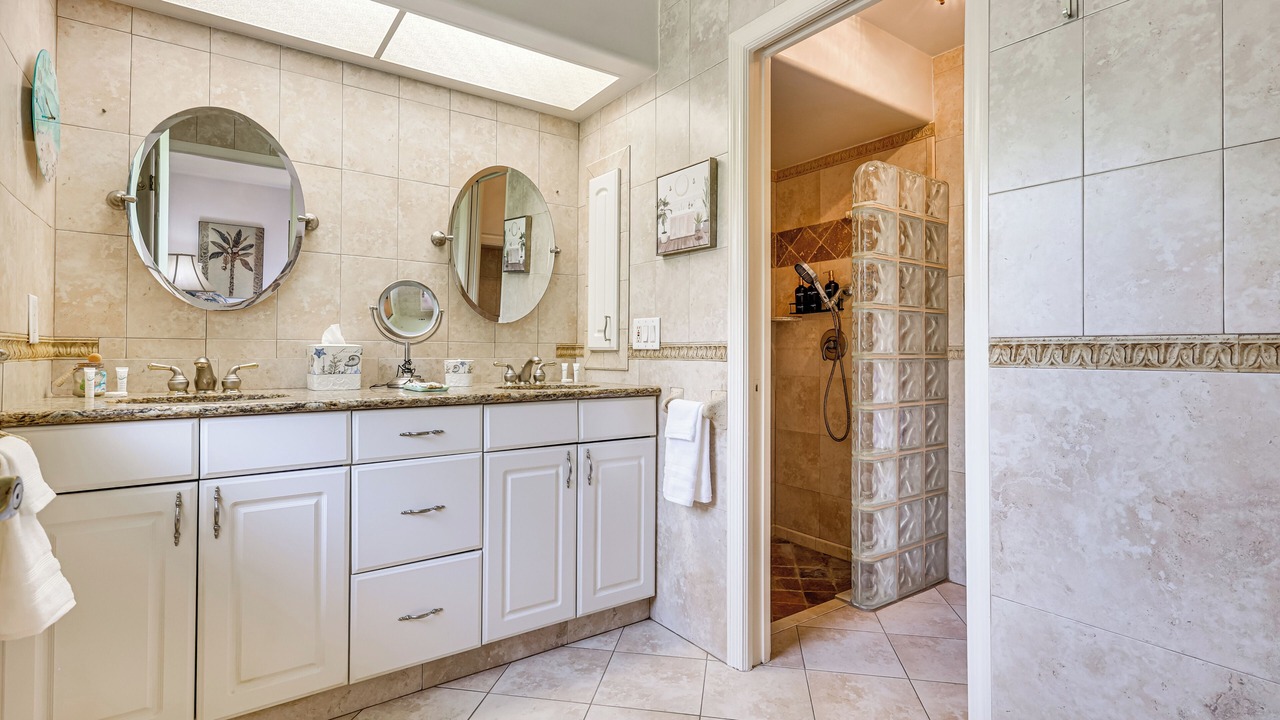 Photo of Bathroom in Lehigh Acres