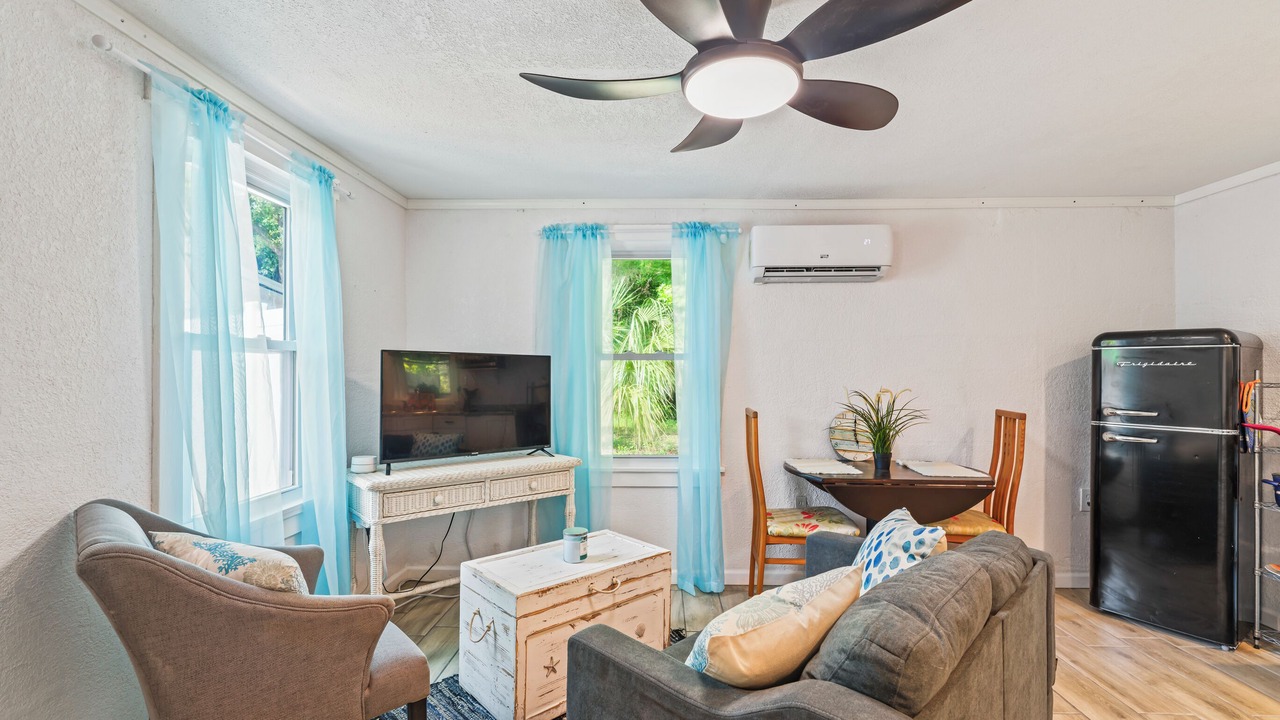 Photo of Livingroom in Chassahowitzka