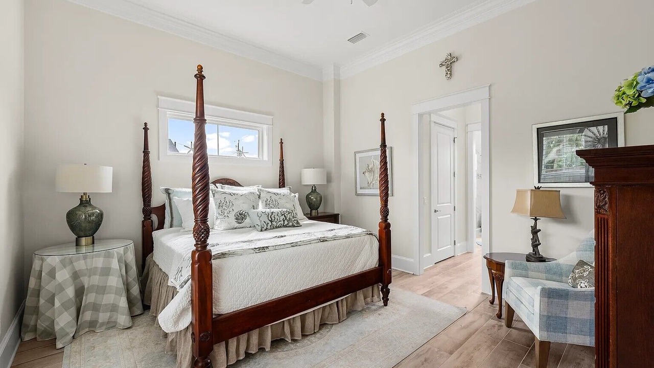 Photo of Bedroom in Gulf Vista